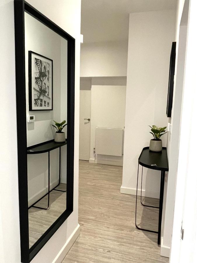 Onefivesix - Unique Apartments เบอร์มิงแฮม ภายนอก รูปภาพ