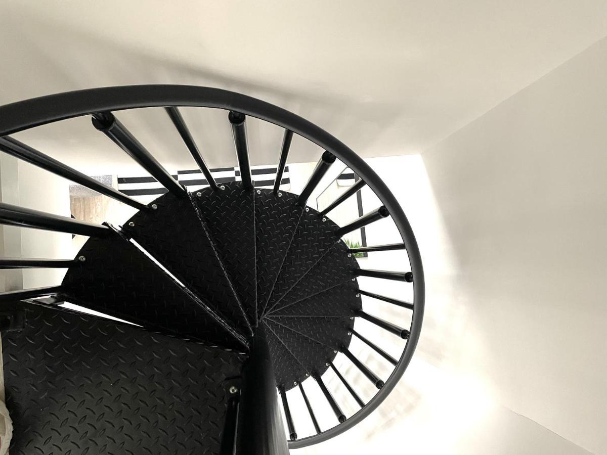 Onefivesix - Unique Apartments เบอร์มิงแฮม ภายนอก รูปภาพ