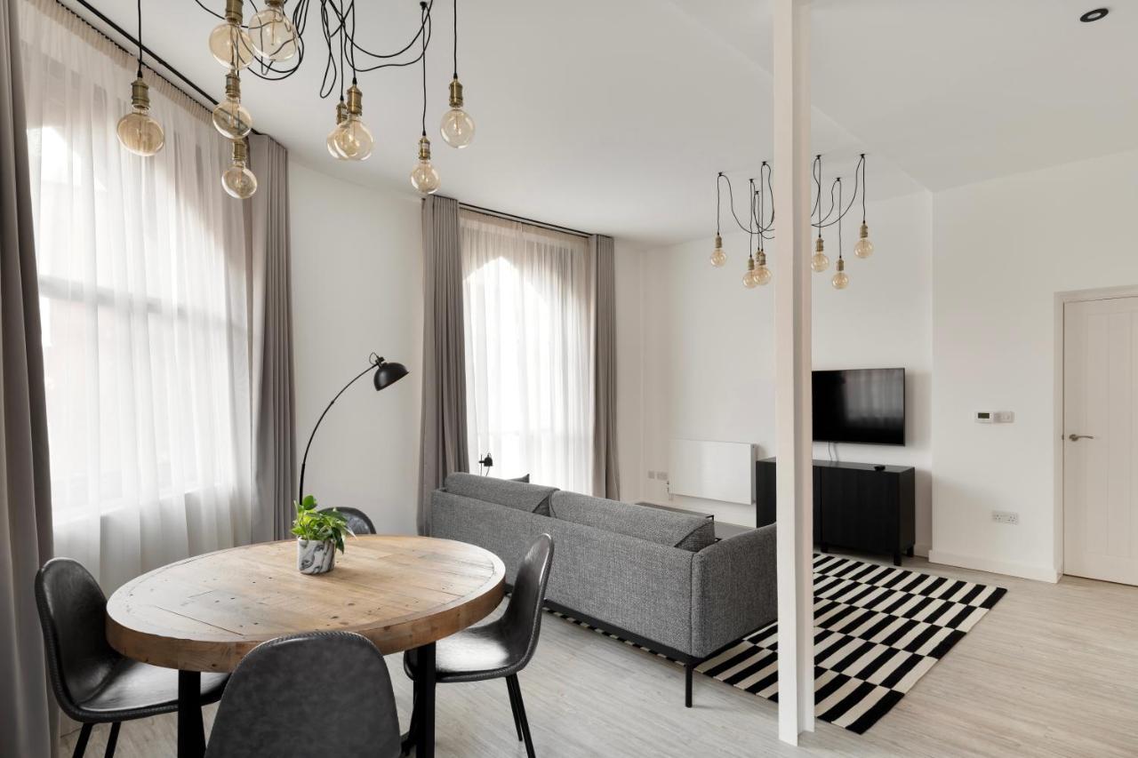 Onefivesix - Unique Apartments เบอร์มิงแฮม ภายนอก รูปภาพ