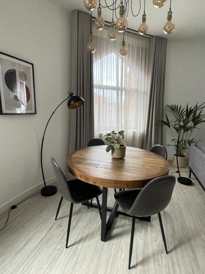 Onefivesix - Unique Apartments เบอร์มิงแฮม ภายนอก รูปภาพ