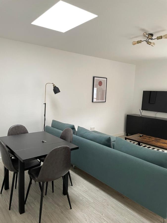 Onefivesix - Unique Apartments เบอร์มิงแฮม ภายนอก รูปภาพ